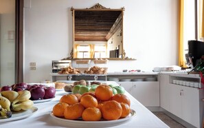 Free daily buffet breakfast  - Foresteria Valdese Di Venezia (Venice)