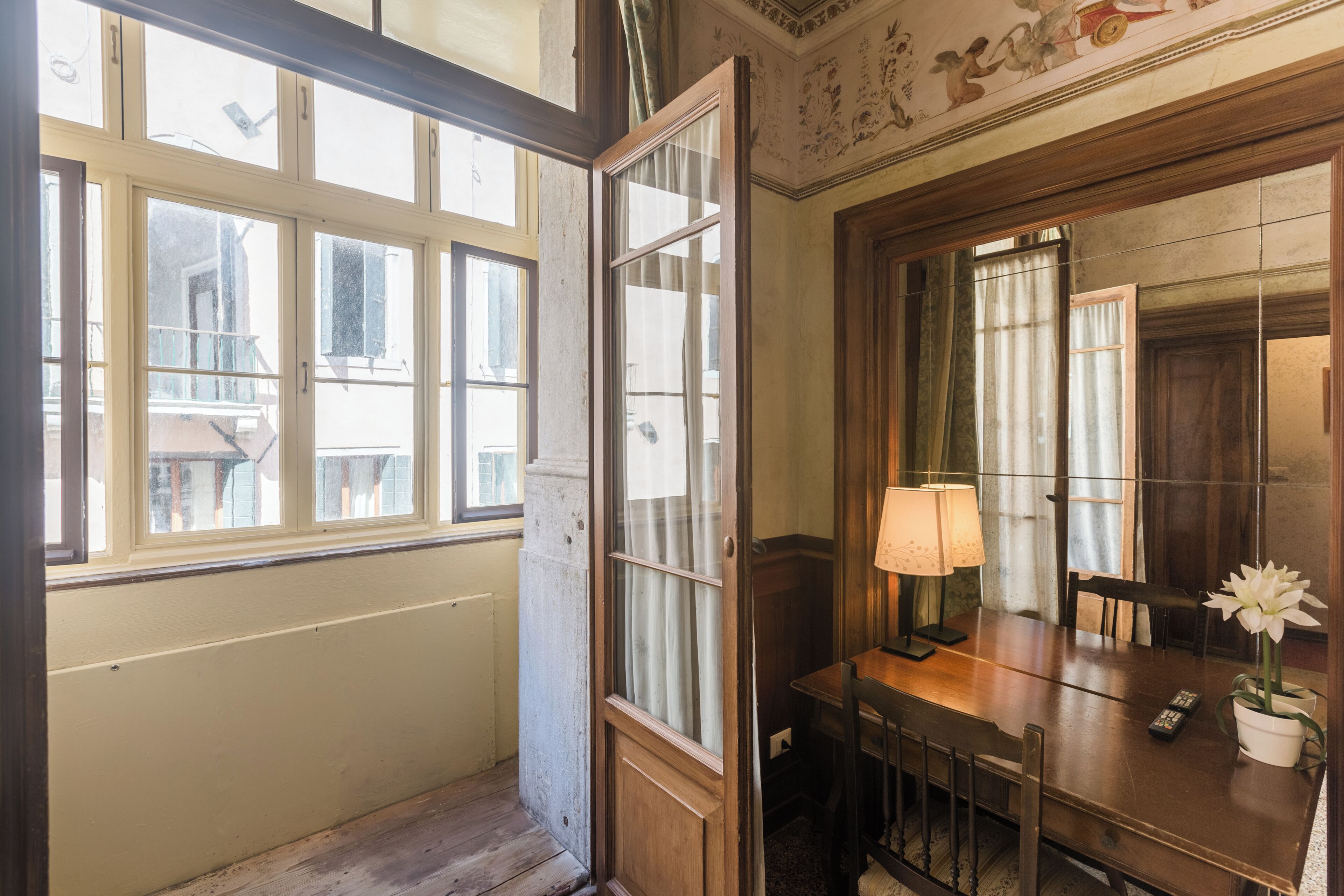 Classic Double Room, Canal View | Free WiFi