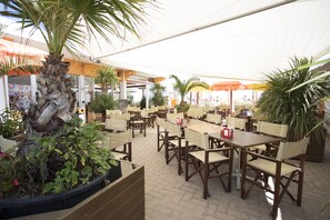 Bar pantai