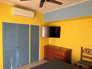 2 dormitorios, caja fuerte, tabla de planchar con plancha y wifi gratis