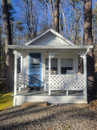 Standard Double Room, Ensuite (Cottage 07 - Not Pet Friendly) | Terrace/patio