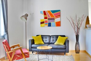 Studio | Wohnbereich | Flachbildfernseher