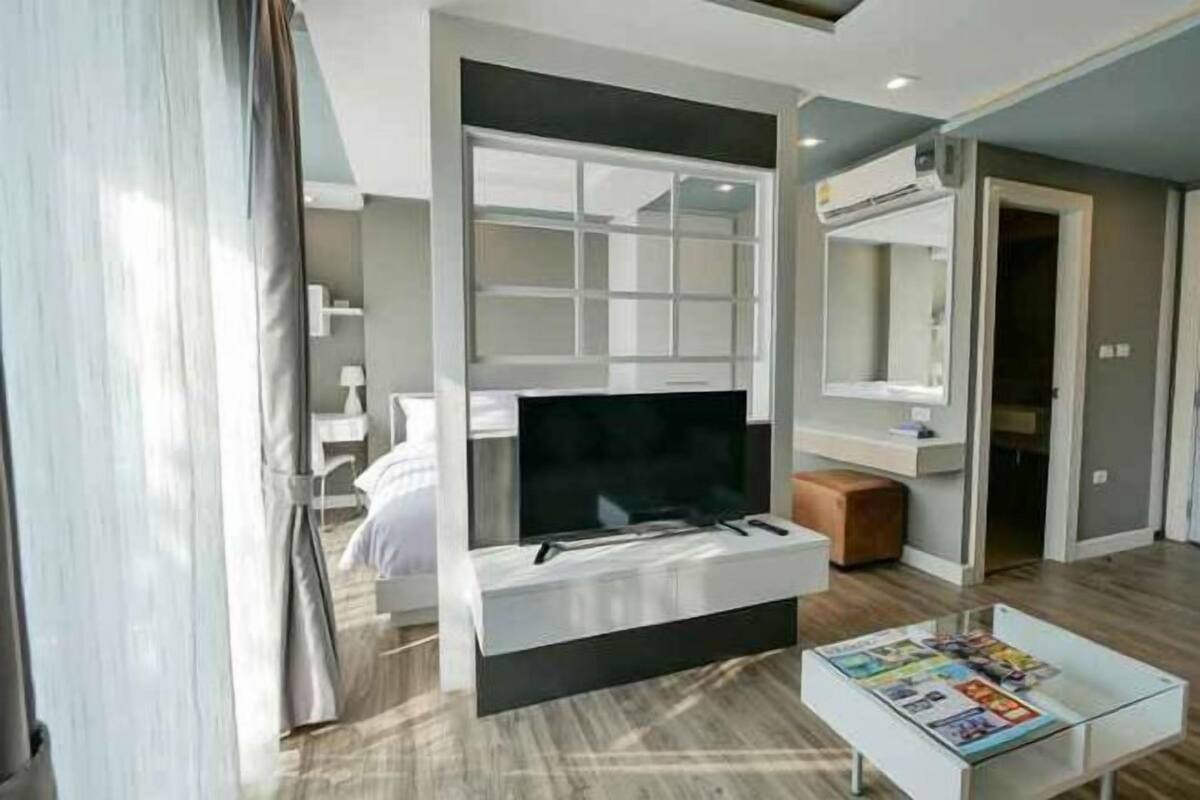 1 chambre, literie de qualité supérieure, rideaux occultants