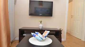 Apartment, City View | Room amenity