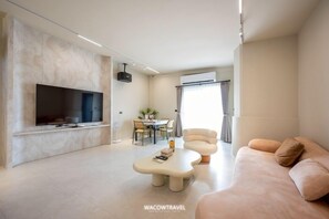 Family Cabin | Living area | LCD TV