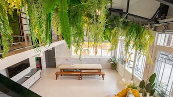 Comfort Cabin, 3 Bedrooms | Living room | LCD TV