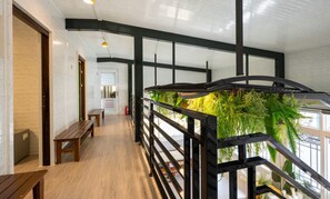 Comfort Cabin, 3 Bedrooms | Living area