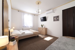 Apartment | 1 Schlafzimmer, Bügeleisen/Bügelbrett, kostenloses WLAN, Bettwäsche