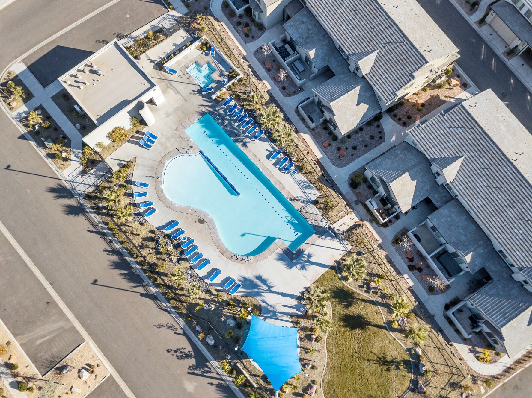 Viva Casita, Pool Open Family can relax and enjoy.