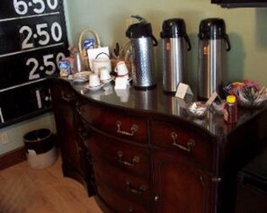 Coffee service - Old Winterport Commercial House (Winterport)
