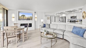 Smart TV - **Newly Remodeled 3/2 Oceanfront ~ 3 King Beds!** (Saint Augustine)
