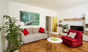 Apartment, 1 Bedroom | Living area