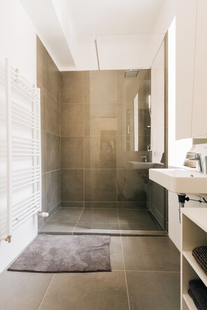 Apartment, 1 Bedroom | Bathroom | Shower, free toiletries, hair dryer, towels - Apartment Mazuranic Square (Zagreb)