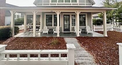 Newly Renovated Watersound Beach Cottage / Private Beach Access with Golf Cart