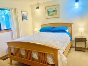 3 bedrooms, desk, free WiFi, bed sheets