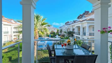 Comfort Apartment, 2 Bedrooms | Balkoni