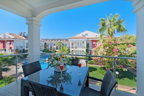 Appartement Standard, 3 chambres | Vue depuis le balcon