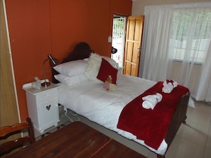 Executive Apartment, 1 Bedroom | Premium bedding, desk, iron/ironing board, free WiFi