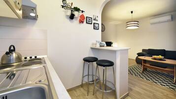 Lejlighed | Spisning på værelset