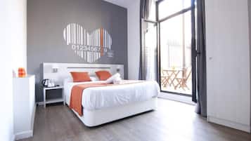 Superior Double Room, Terrace | In-room safe, desk, blackout drapes, soundproofing