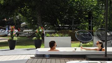 Piscina a l'aire lliure