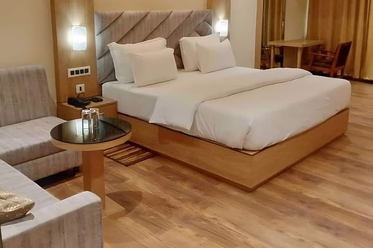 Executive-Zimmer | Zimmersafe, Schreibtisch, Bügeleisen/Bügelbrett, Zustellbetten
