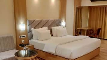 Executive Room | In-room safe, desk, iron/ironing board, rollaway beds