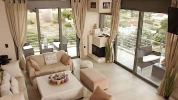 Luxury-Maisonette, 3 Schlafzimmer, mit Bad, Executive-Etage | Wohnbereich