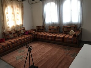 Villa | Coin séjour | Télévision