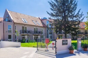 Esterni