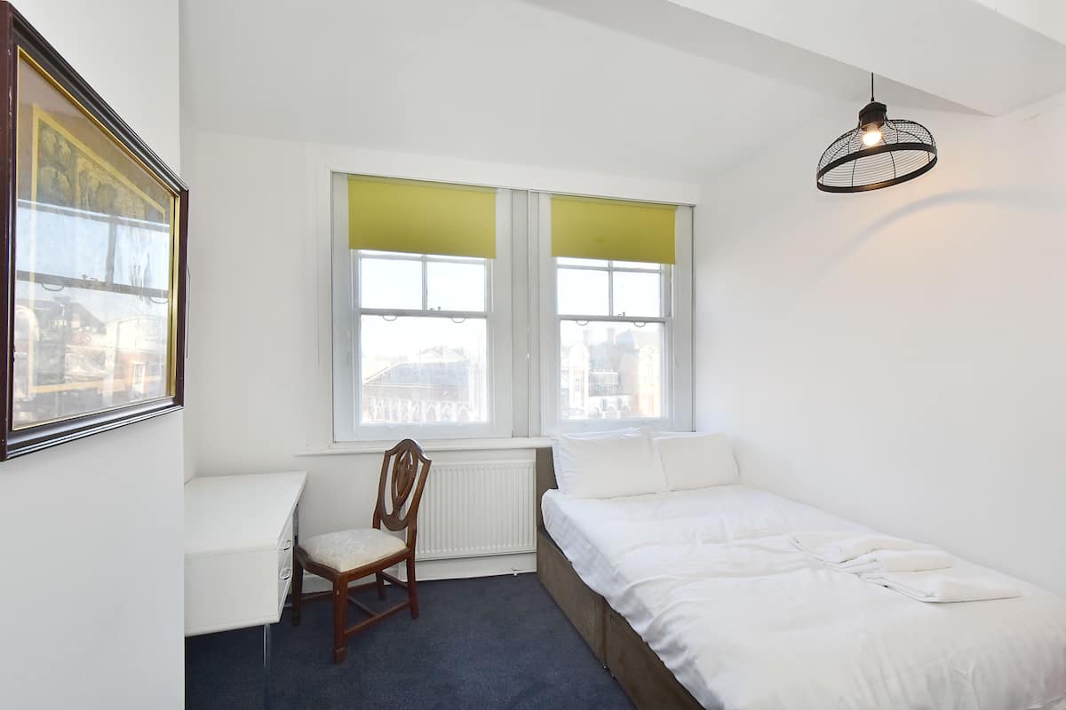 Kamer, 1 eenpersoonsbed | Babybedden, extra bedden, gratis wifi