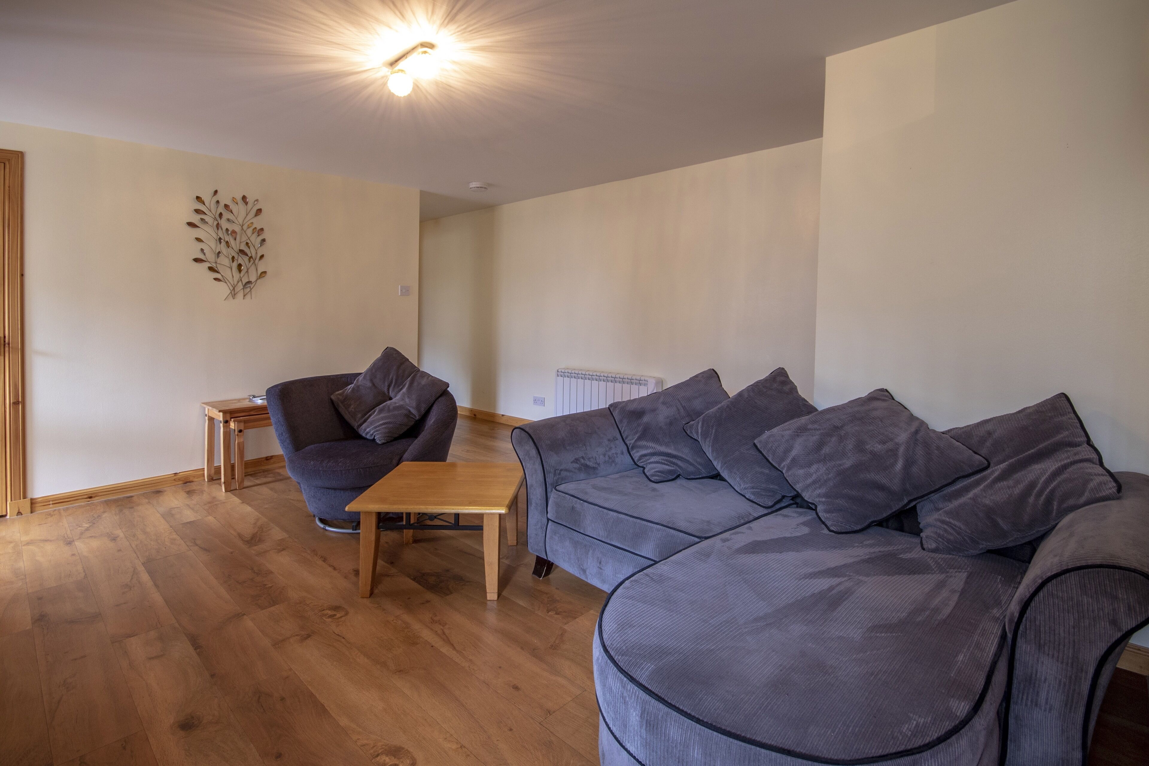 Deluxe-Apartment, 2 Schlafzimmer | Wohnbereich | Flachbildfernseher