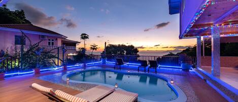 Outdoor pool, pool loungers