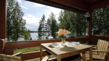 Traditional Bungalow, 2 Bedrooms, Partial Lake View | View from room