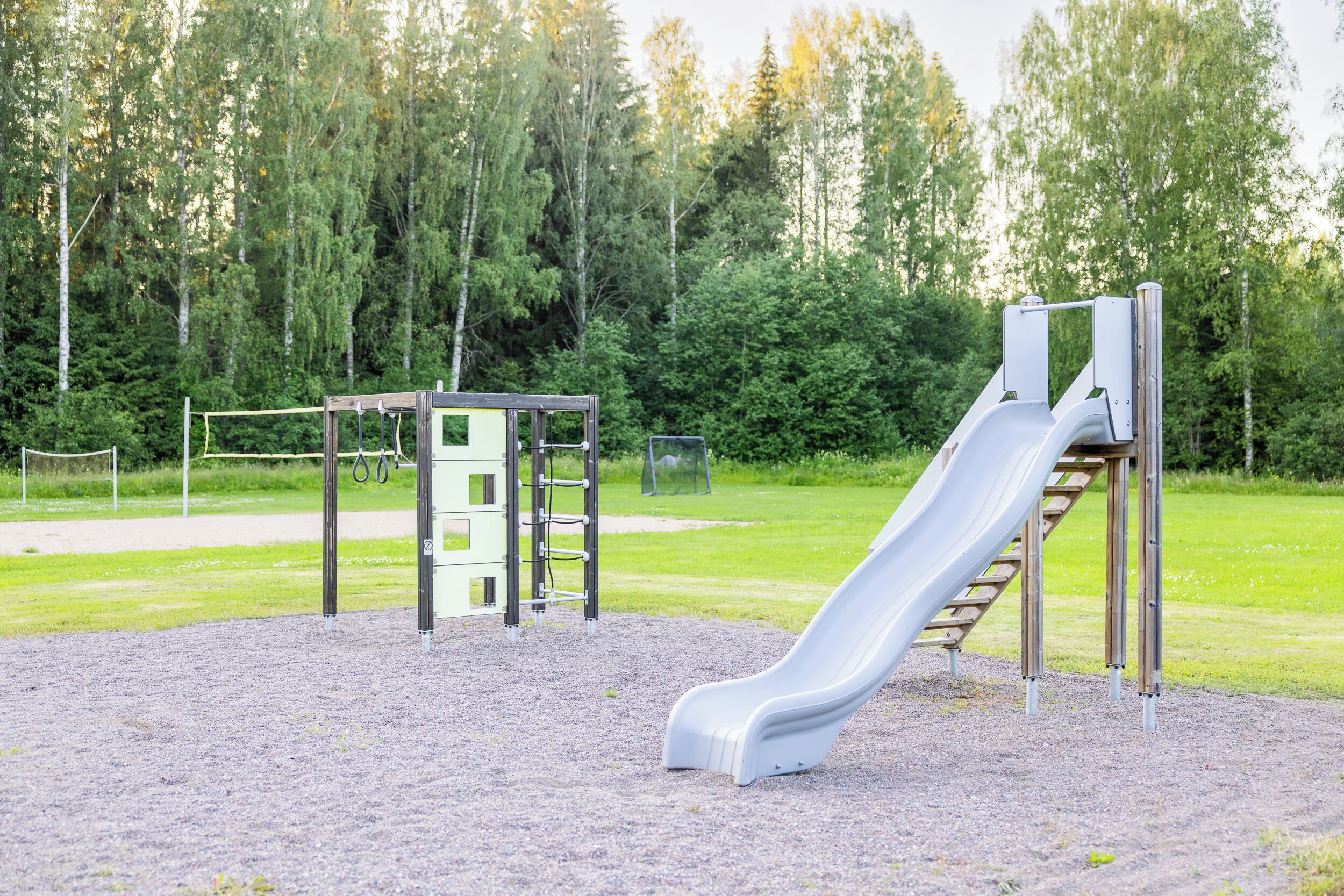 Tempat bermain anak - outdoor