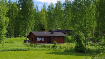 Children’s play area – outdoor