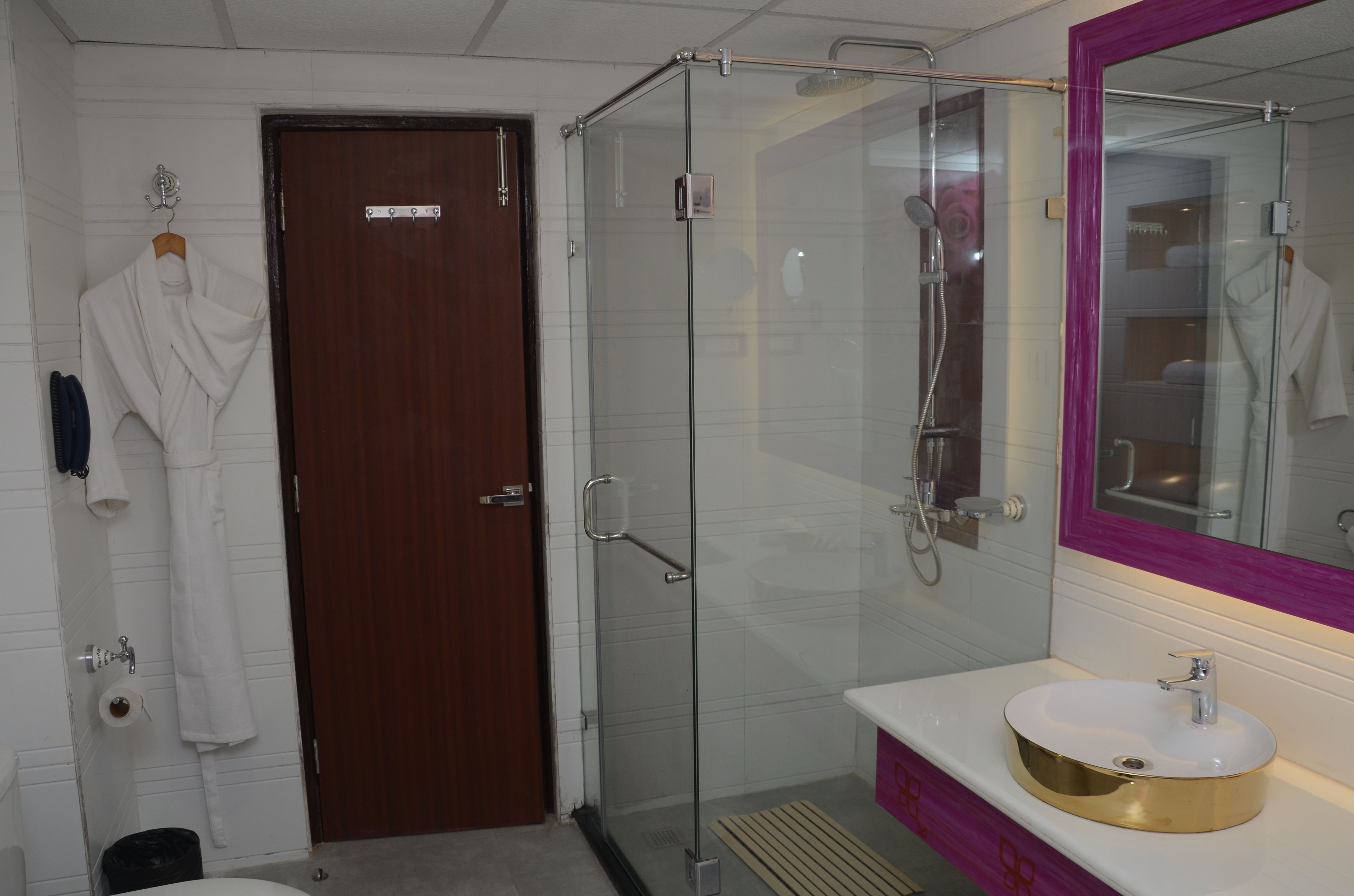 مستلزمات مجانية للعناية الشخصية، مناشف