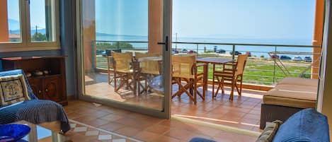 Apartment, 2 Bedrooms | Living room | Flat-screen TV