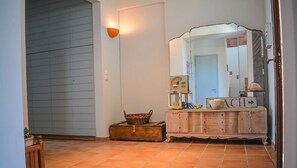 Ingang binnen