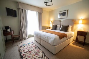 Habitación Confort doble | Ropa de cama de alta calidad y decoración individual