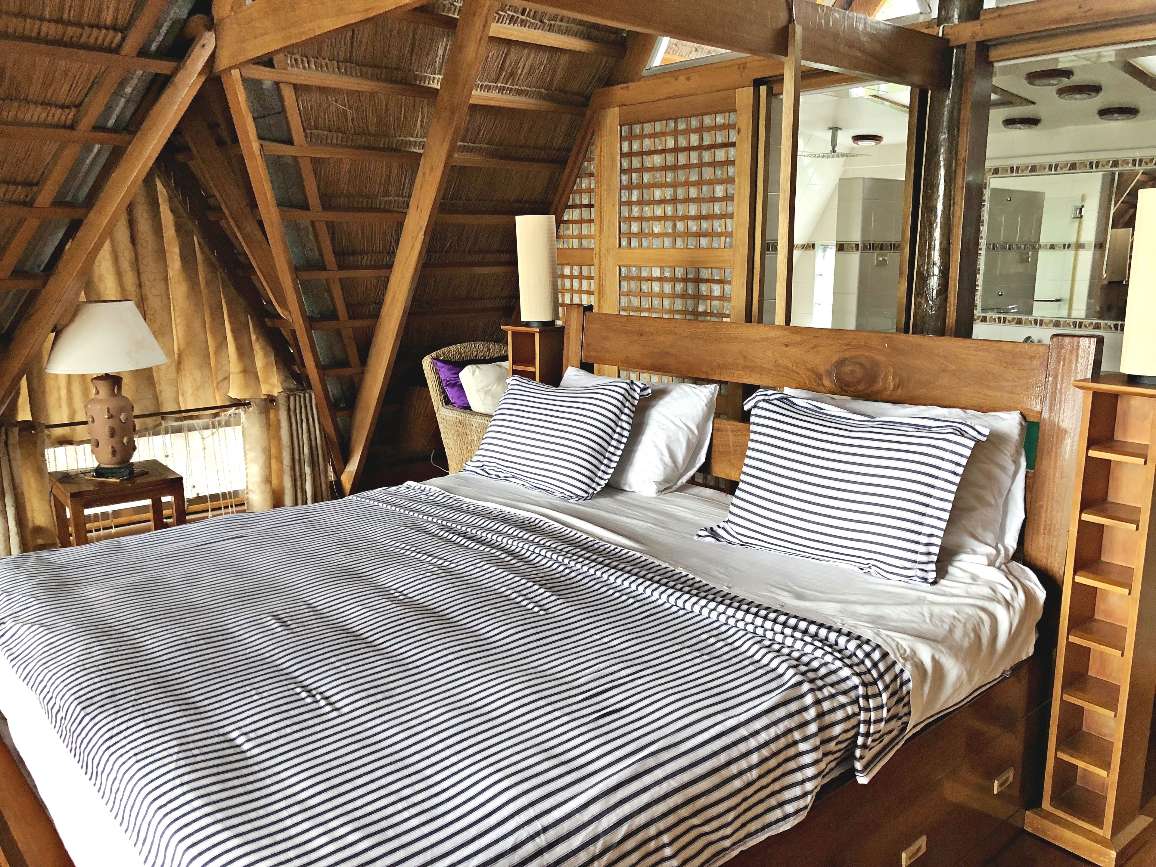 Luxury Upper House | 2 bedrooms, in-room safe, desk, free WiFi