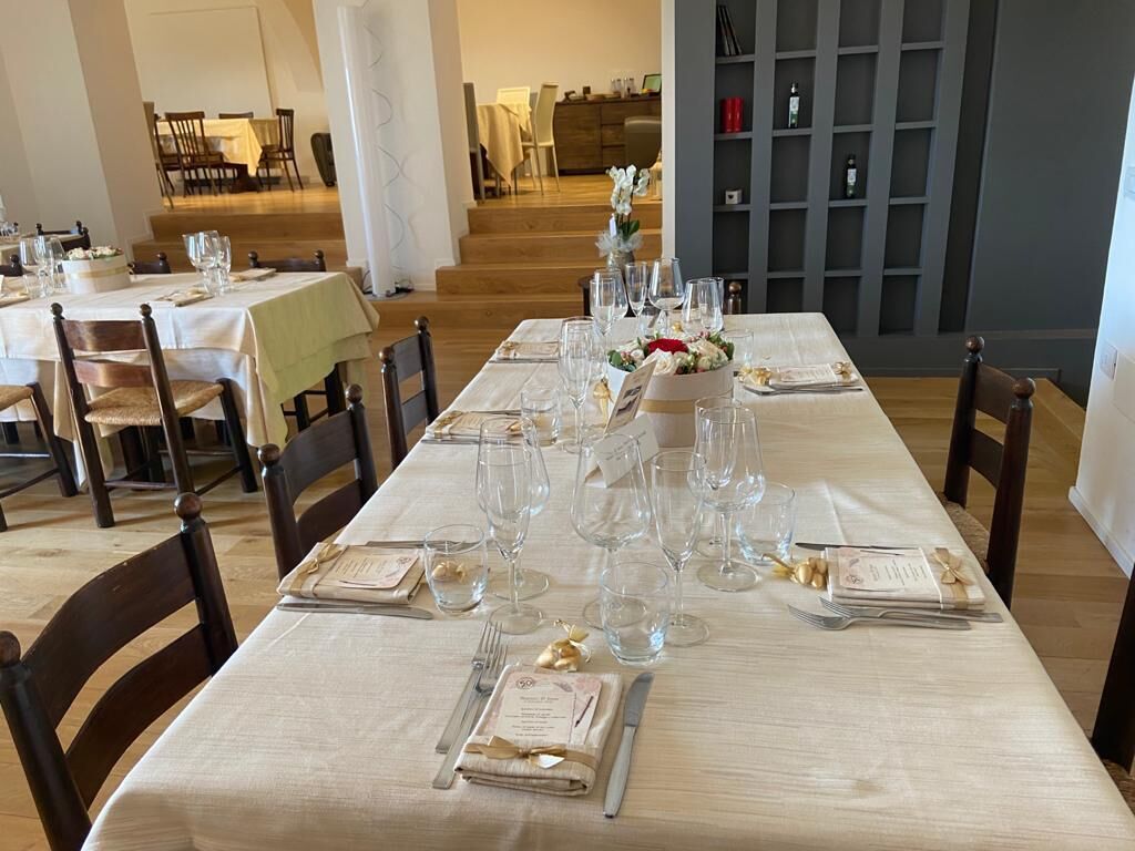 lunch and dinner served, regional cuisine