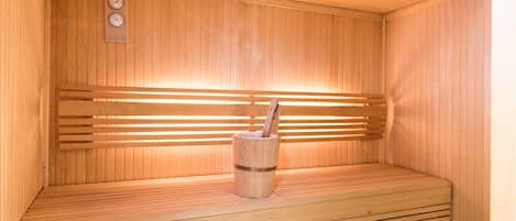 Sauna, hot tub, steam room, deep-tissue massages, massages