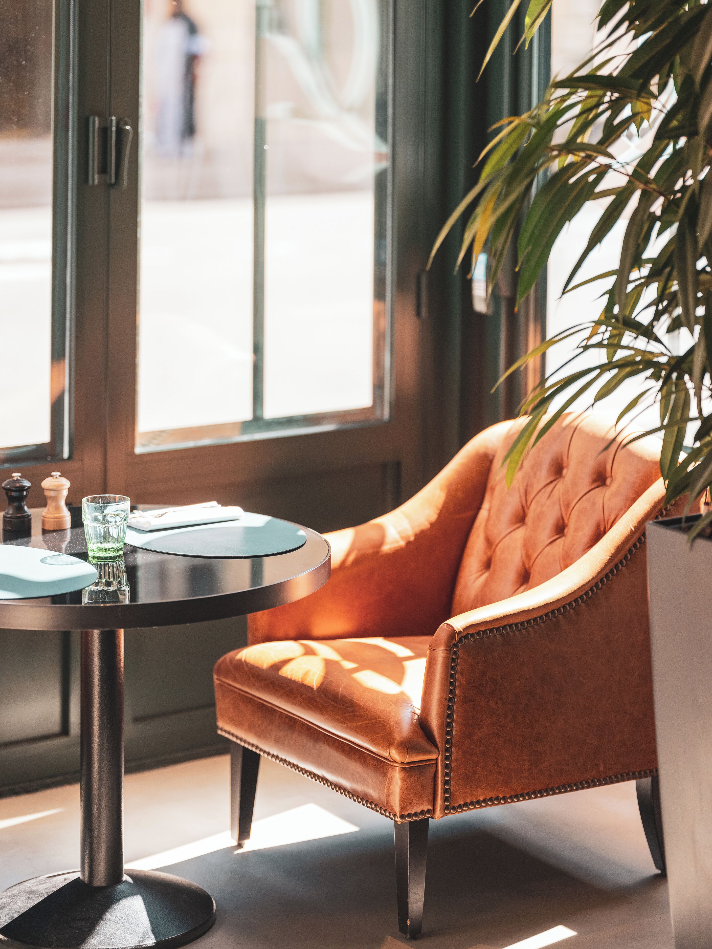 breakfast, lunch, dinner served; french cuisine