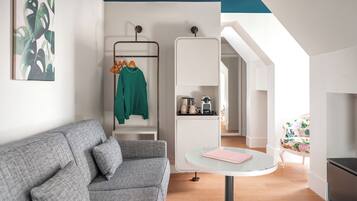 Junior Suite | 2 bedrooms, premium bedding, minibar, in-room safe
