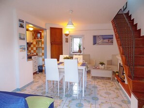 Dupleks | Spisning på værelset