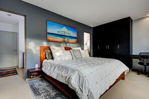 Villa, 3 Bedrooms | 1 bedroom, desk, iron/ironing board, free WiFi