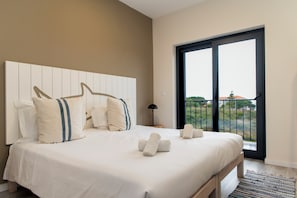 Familierom, privat bad | Wi-fi (inkludert) og sengetøy