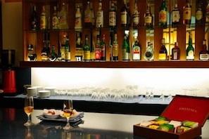 Bar (on property) - Hotel Maddaloni (Casamarciano)