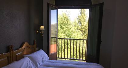 Hotel Cinco Castaños